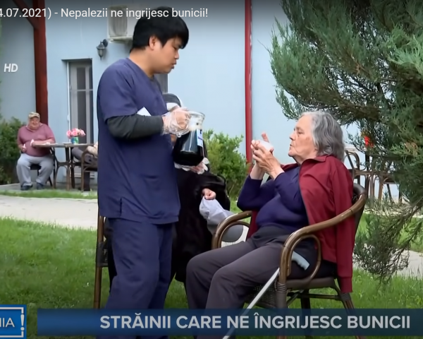 Reportaj despre clientul nostru Mosia Bunicilor , "Nepalezii ne ingrijesc bunicii! "